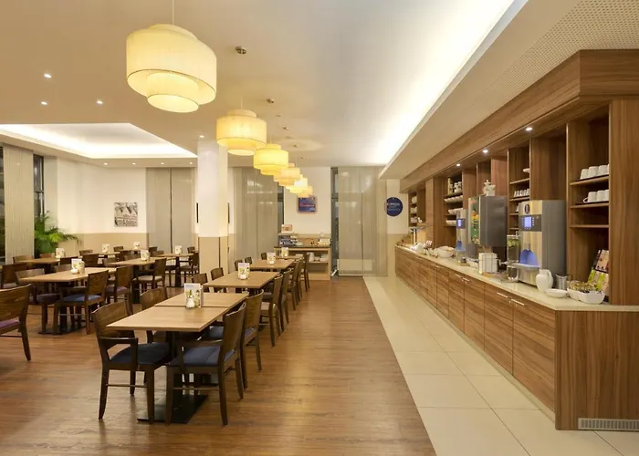 Holiday Inn Express Frankfurt City Hauptbahnhof Francoforte sul Meno